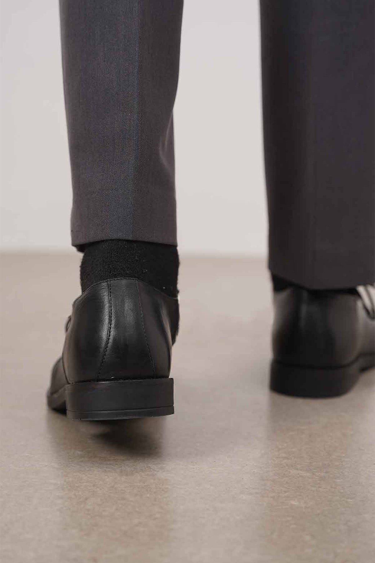 FORMAL LEATHER DERBY