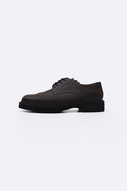 CLASSIC LEATHER BROGUES