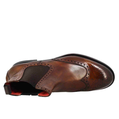Men's chelsea boot with brogue details in brown leather with elastic