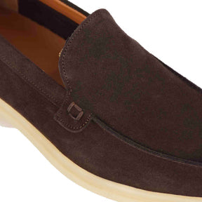 Casual men's moccasin in dark brown suede