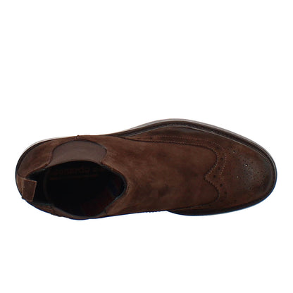 Chelsea boot in brown suede with rubber sole